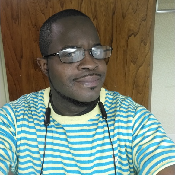 Meet your Posher, Derick - Picture 1 of 1